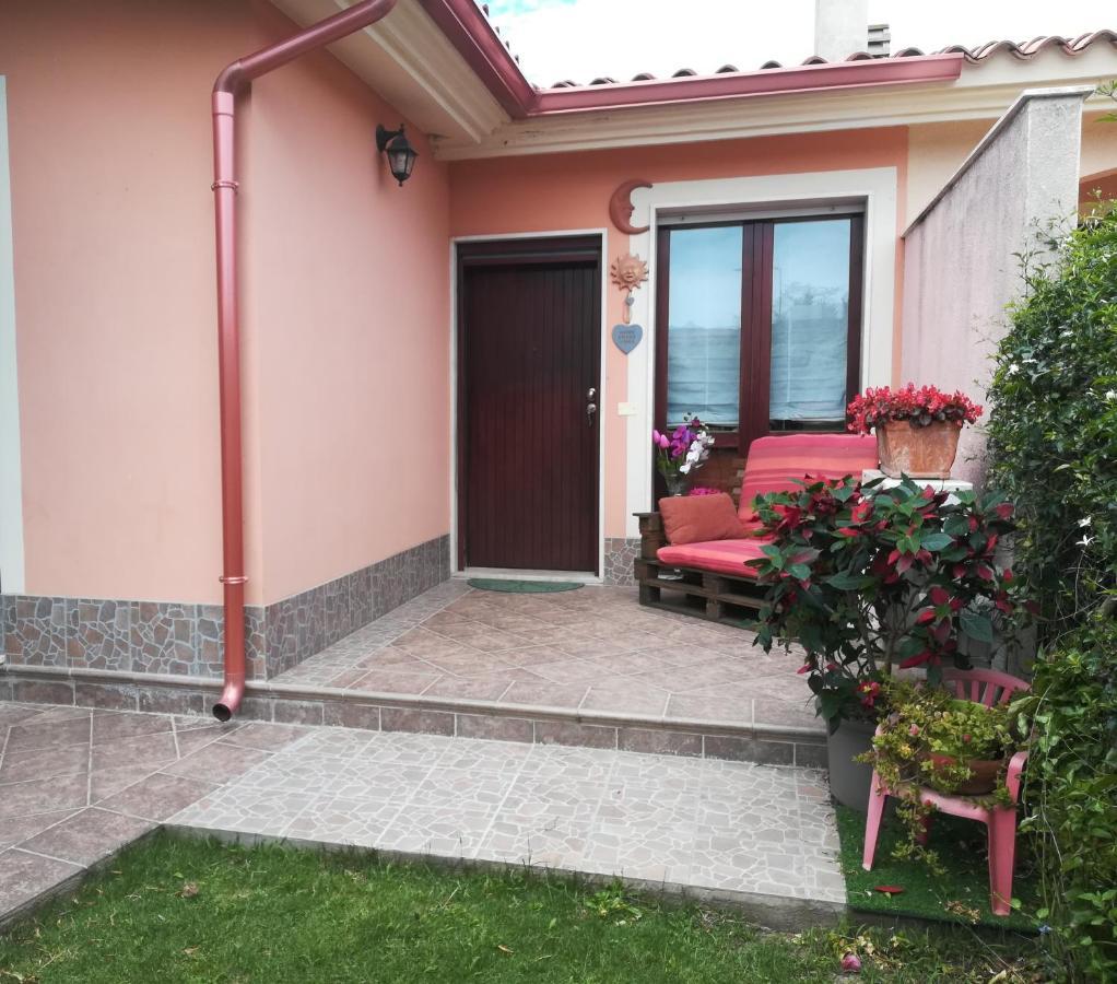 Вилла La Casa Di Eledo La Maddalena  Экстерьер фото